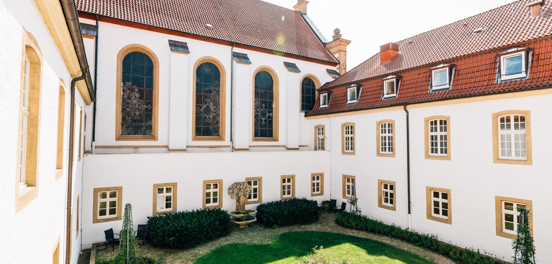 Blick in den Innenhof des ehemaligen Kapuzinerklosters
Foto: Liborianum