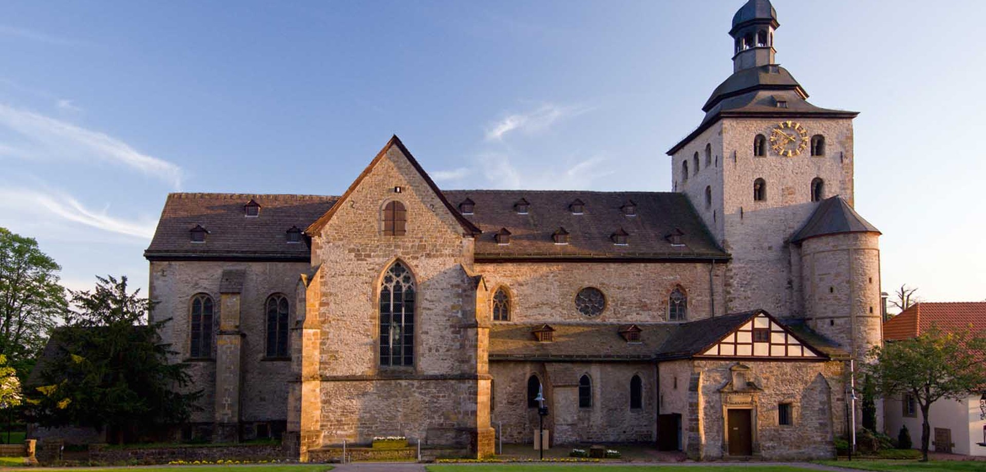 Nordseite der Stiftskirche. Foto: F. Grawe, Klosterregion.