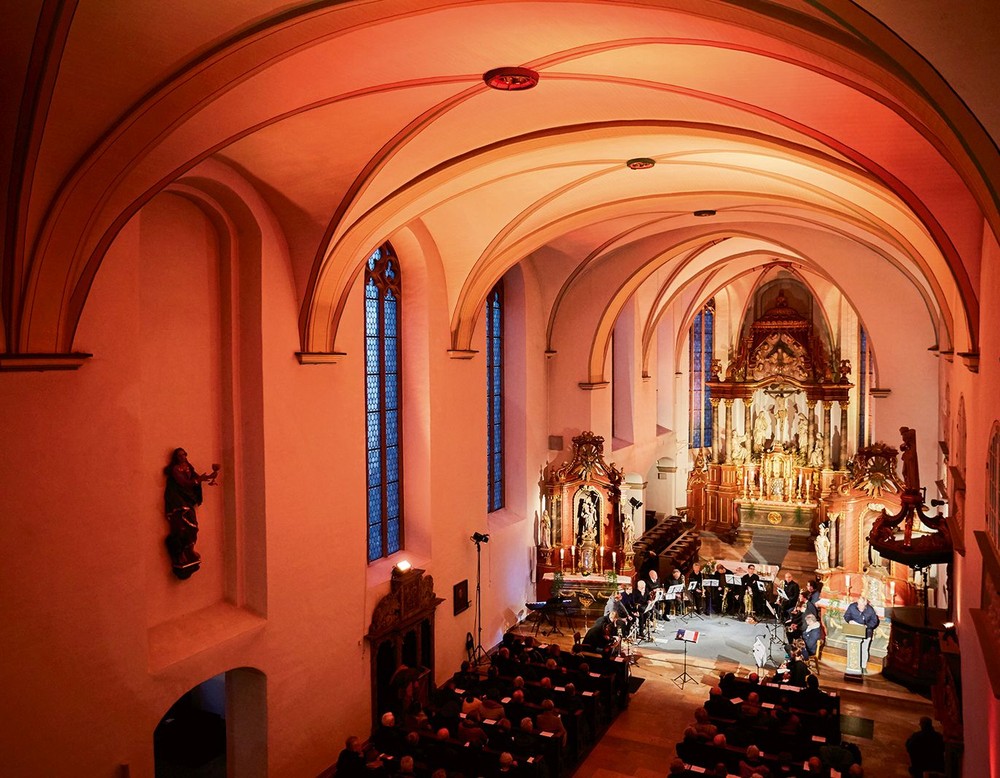 »finde dein Licht« in der Kirche des ehemaligen Franziskanerklosters in Warendorf