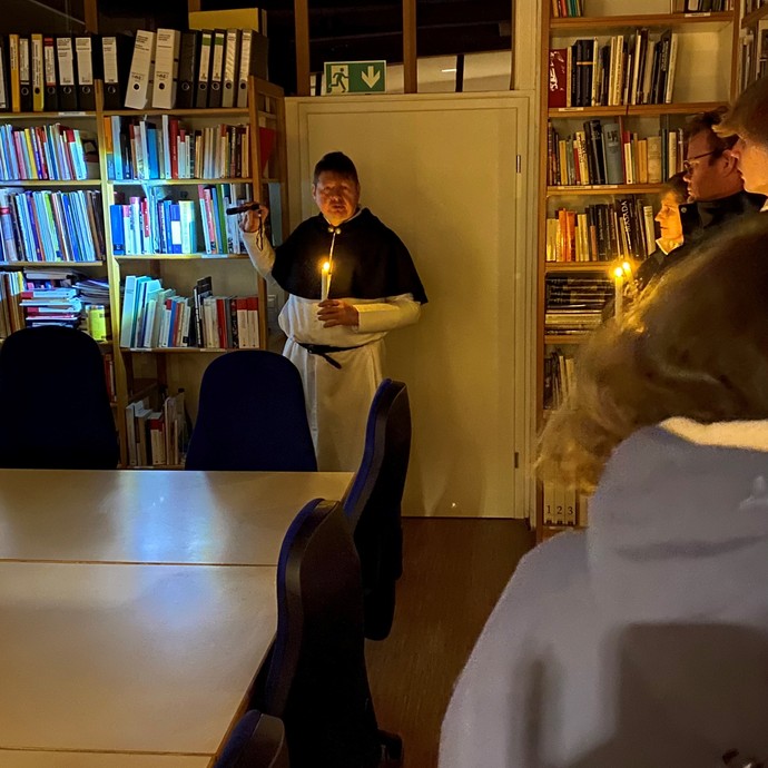 Taschenlampenführung im Kloster Frenswegen (vergrößerte Bildansicht wird geöffnet)