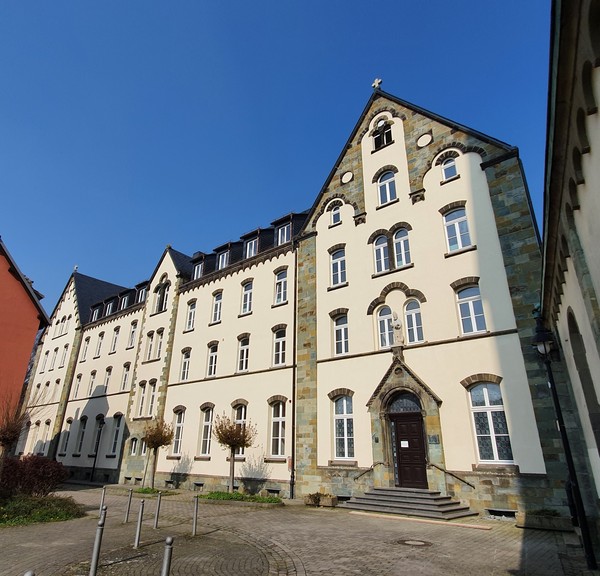 Außenansicht des renovierten Klostergebäudes in Werl. Foto: Stephan Mockenhaupt.