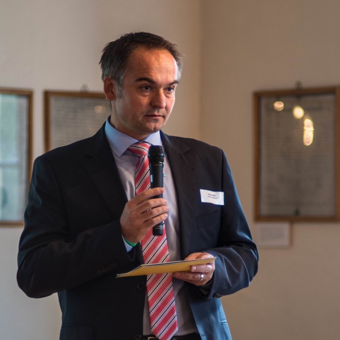 Gregor Schnittker (vergrößerte Bildansicht wird geöffnet)
