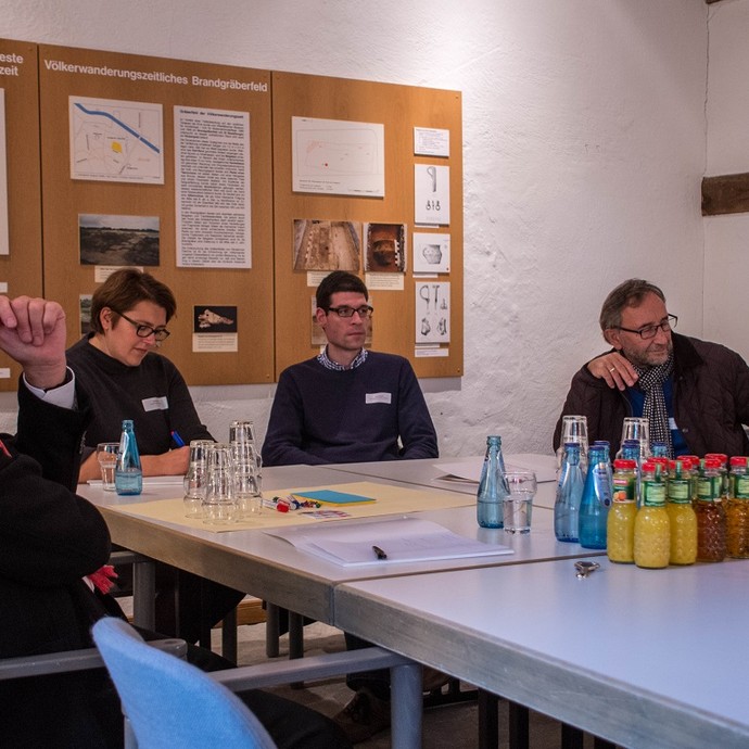 Panel 3 (vergrößerte Bildansicht wird geöffnet)