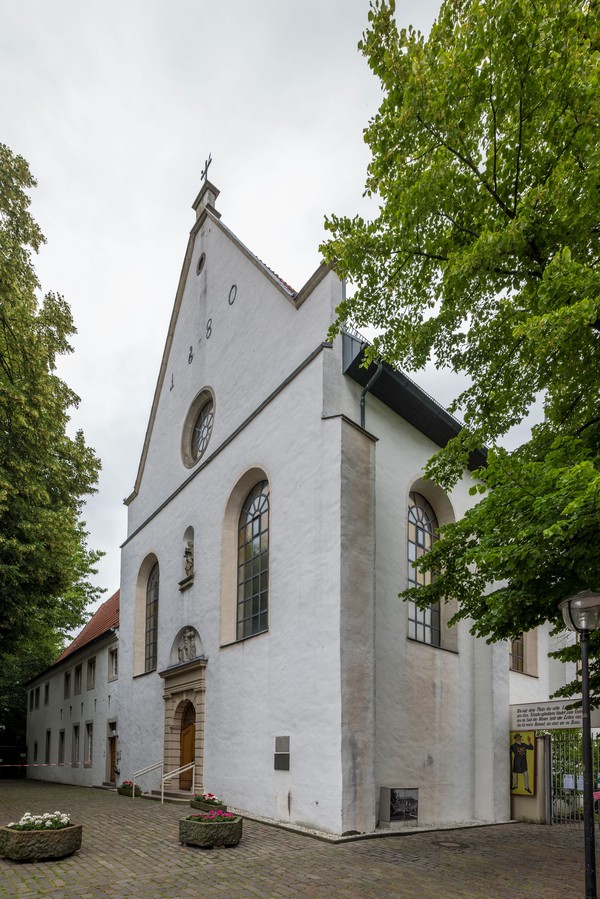 Außenansicht der Klosterkirche. Foto: Kapuziner.