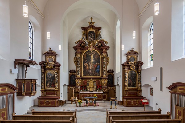 Altarraum der Klosterkirche.
